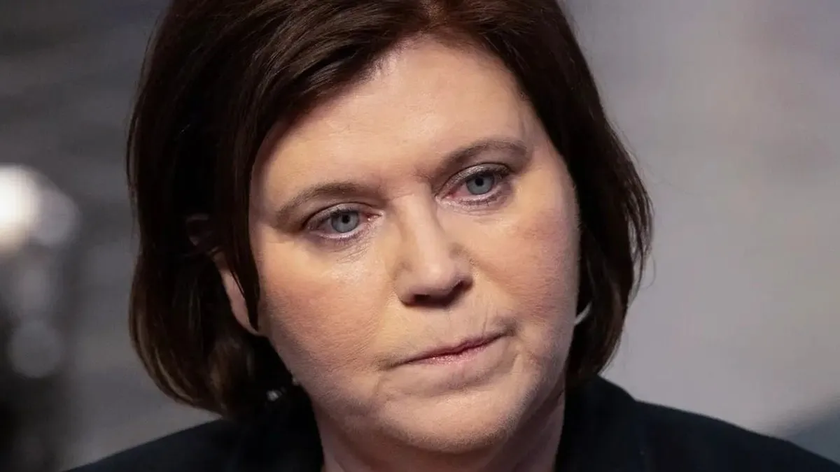 La ministra de Educación de Islandia renuncia tras un escándalo por su relación con un menor.