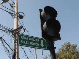 Corte de energía en RM impacta a casi 70 mil hogares este lunes.