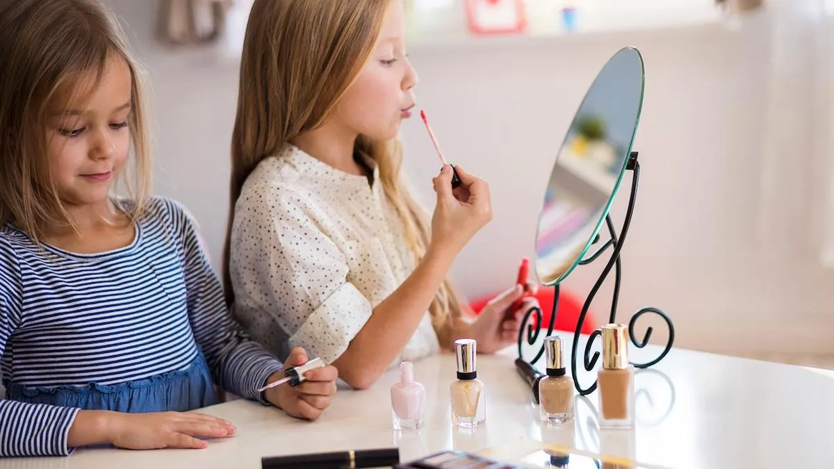 Impacto de los ideales de belleza digitales en la salud de niñas y adolescentes.