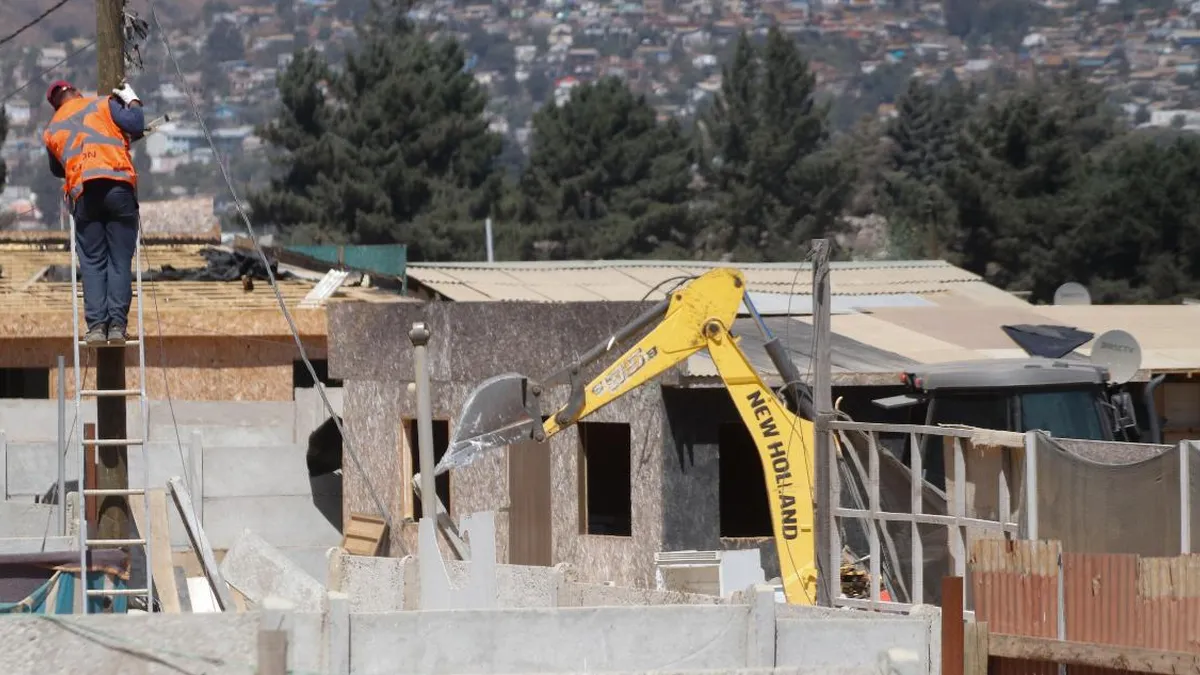 Familias de Lajarilla buscan protección legal tras desalojo forzado.