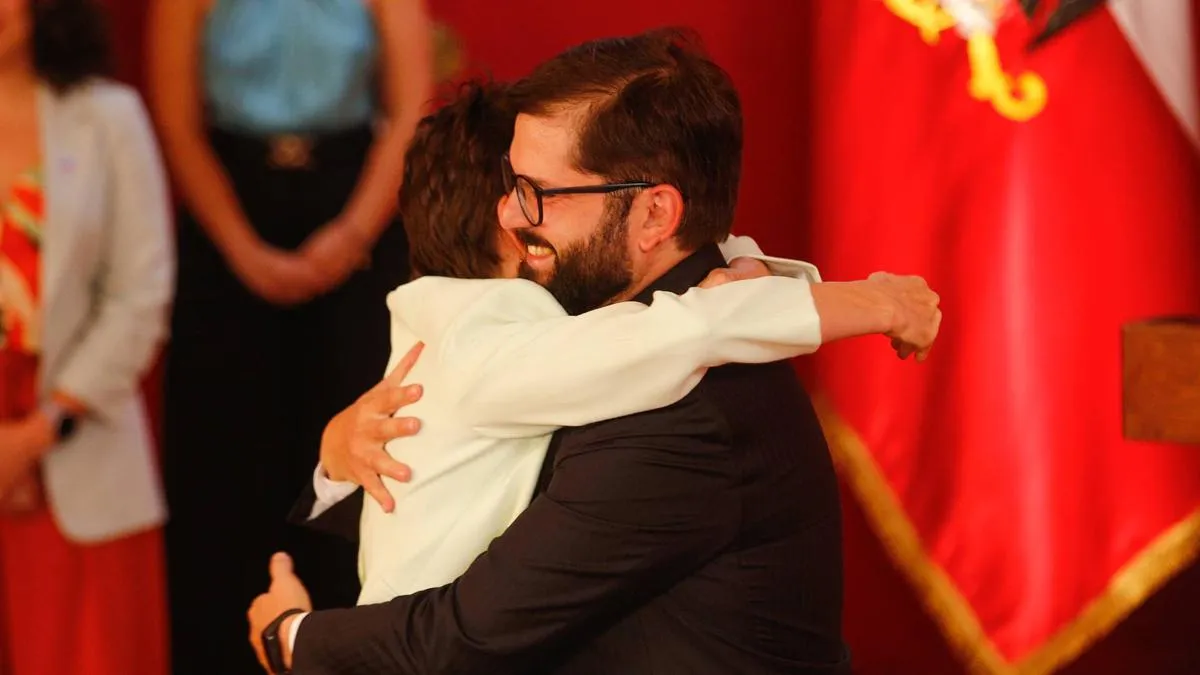 Boric elogia a Tohá por su labor en el cambio de gabinete: "Tremendo trabajo".