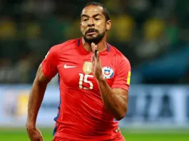 Jean Beausejour comparte su experiencia con el delantero más difícil de marcar.