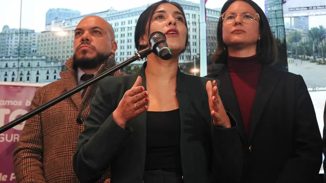 PC defiende a Cariola y Hassler en caso de tráfico de influencias PC defiende a Cariola y Hassler en caso de tráfico de influencias