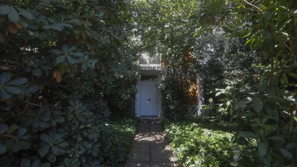 Leonardo Moreno declara ante Fiscalía sobre la fallida compra de la casa de Allende. Leonardo Moreno declara ante Fiscalía sobre la fallida compra de la casa de Allende.