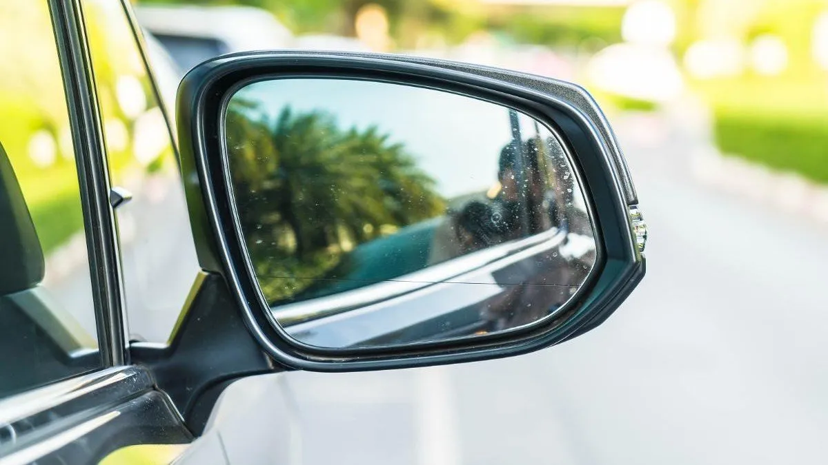 Descubre los precios del grabado de patentes en vidrios y espejos. Descubre los precios del grabado de patentes en vidrios y espejos.