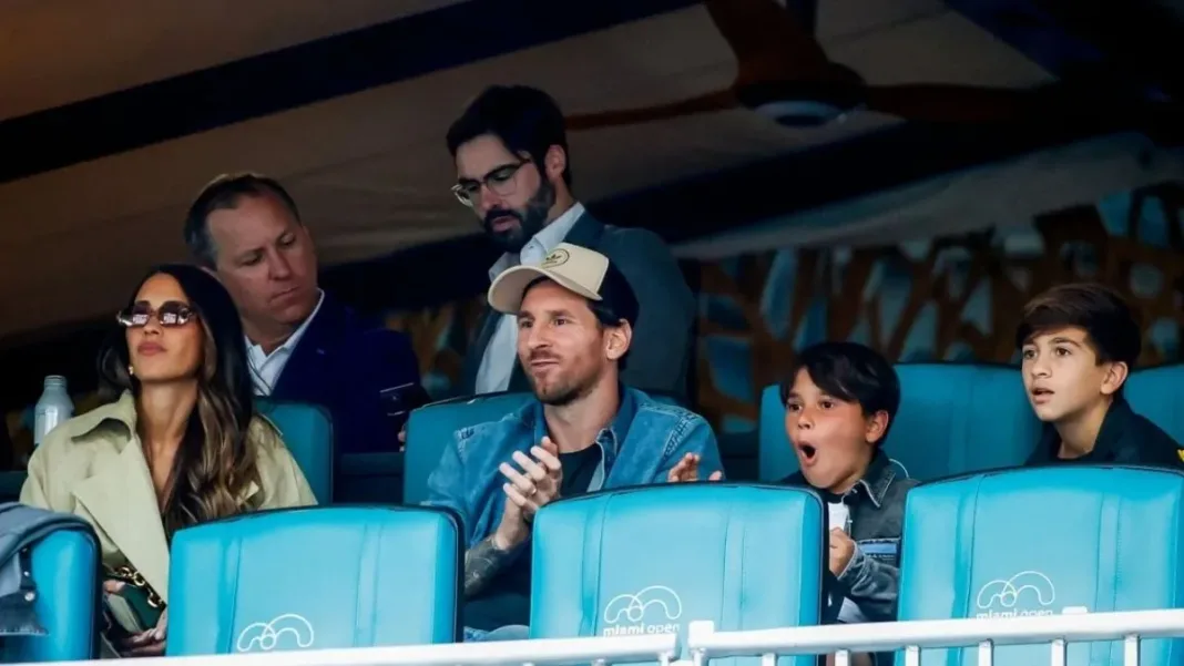 Lionel Messi y Antonela Roccuzzo disfrutan de un día en Miami mientras se recupera.
