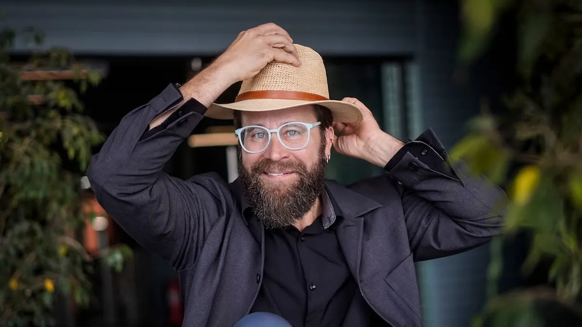 "Gringo" Peter comparte su dolorosa partida de Chile y su lucha emocional.