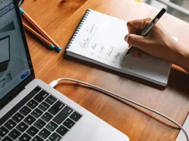 Descubre cómo postular a cursos gratuitos de inglés y portugués del Sence.