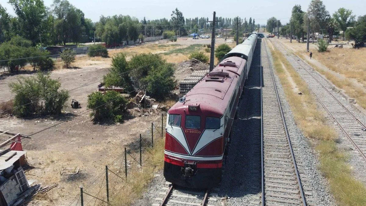 Tragedia en La Serena: mujer en situación de calle muere atropellada por un tren.