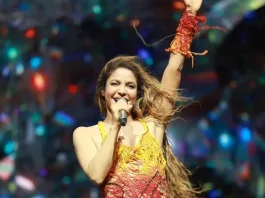 Shakira suspende otro concierto en su gira debido a problemas imprevistos.