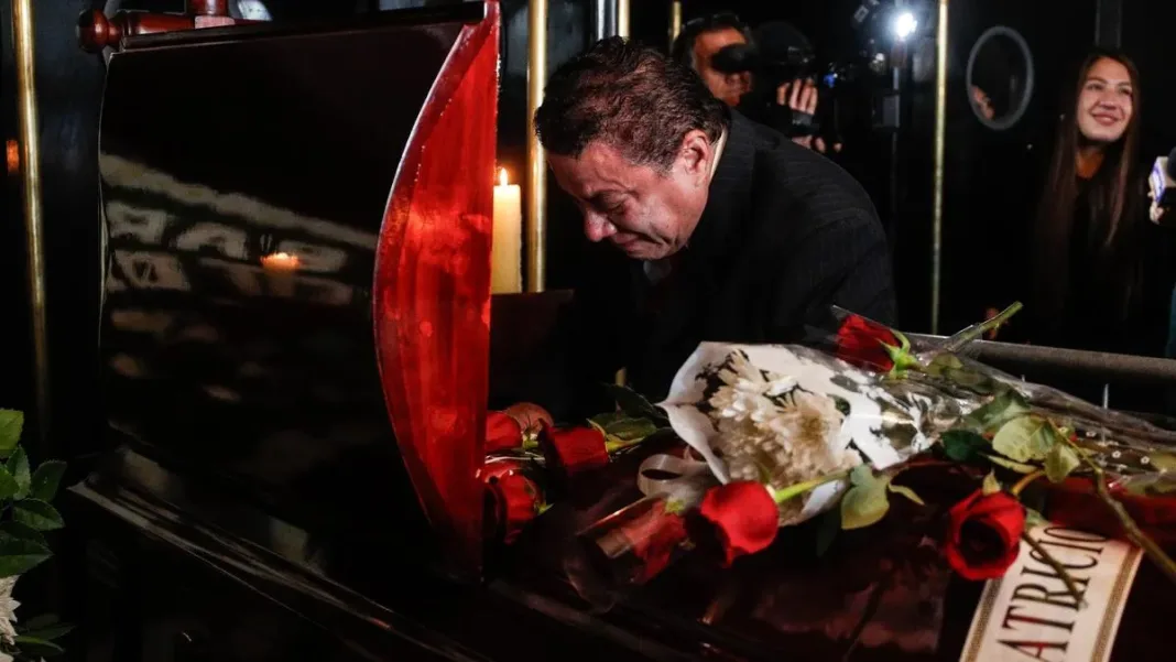 Despedida emotiva a Tommy Rey: detalles de sus funerales y homenaje.