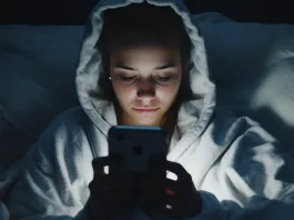 Exploramos el impacto de las redes sociales en la salud mental de los adolescentes.