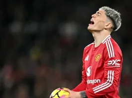 Alejandro Garnacho sorprende con su decisión en medio de la crisis del United.