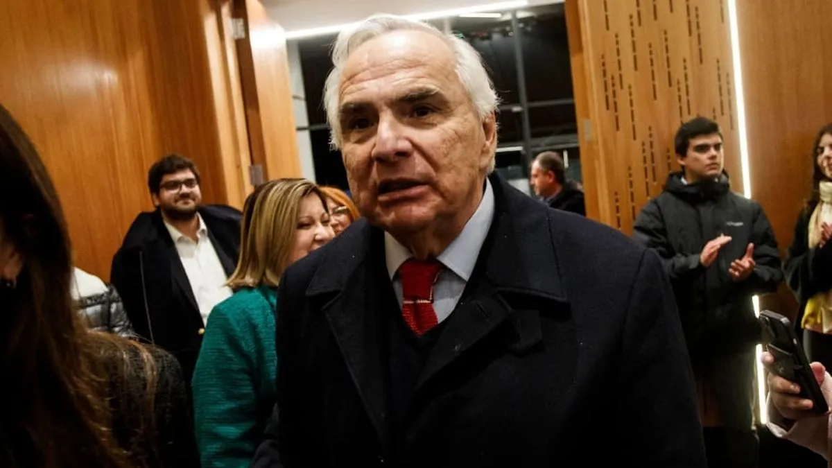 Chadwick en el centro de la polémica por sus reuniones con Manuel Guerra.