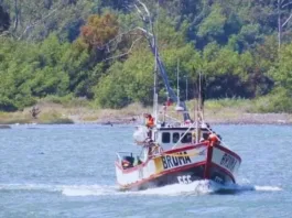 Bacaladeros exigen rapidez en la búsqueda de tripulantes de la lancha 'Bruma'.
