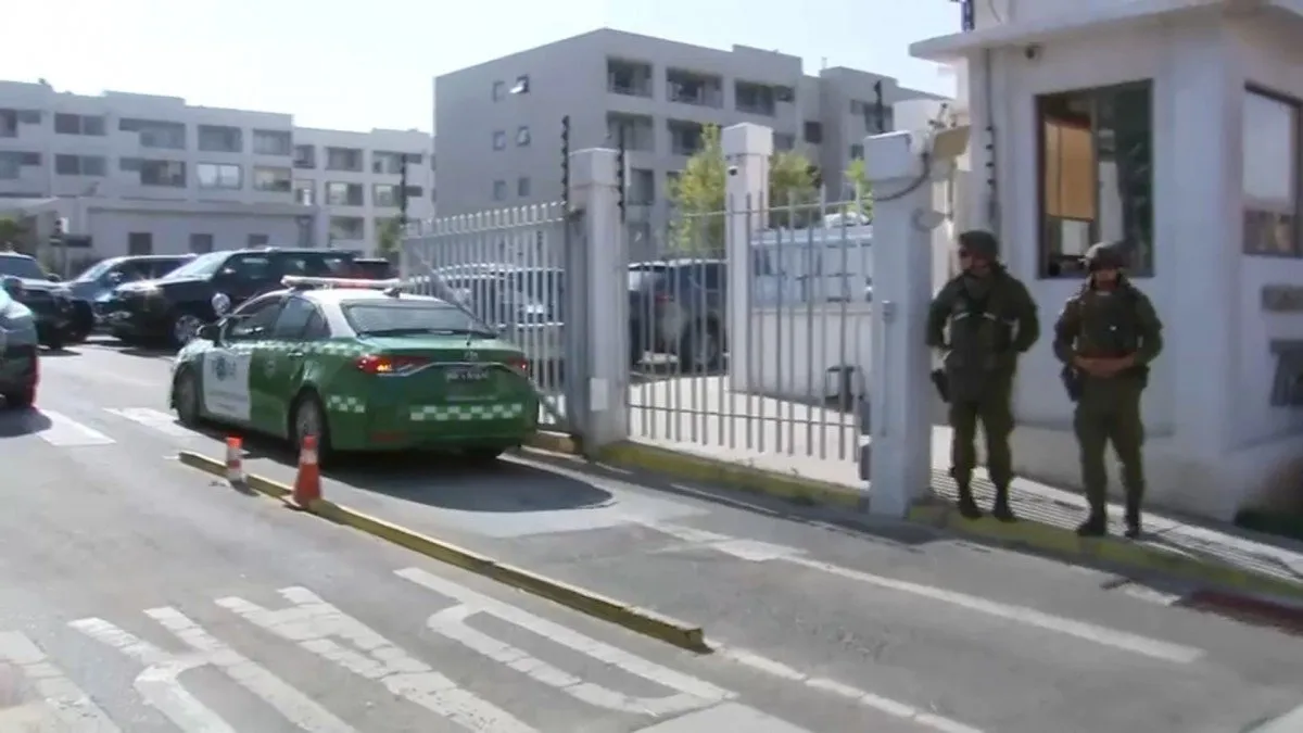 Un funcionario de la PDI involucrado en un trágico parricidio en Cerrillos. Un funcionario de la PDI involucrado en un trágico parricidio en Cerrillos.