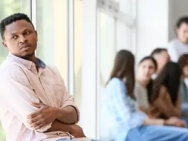 La discriminación eleva significativamente el riesgo de depresión y ansiedad.