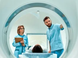 Los exámenes de imagen innecesarios: un impacto oculto en el cambio climático.