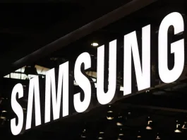 Funda Pitaka PinButton: personaliza tu Galaxy S25 Ultra con botones NFC únicos.