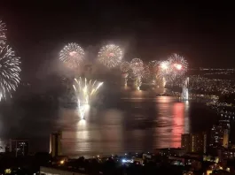 Valparaíso enfrenta incertidumbre sobre su tradicional show de fuegos artificiales.