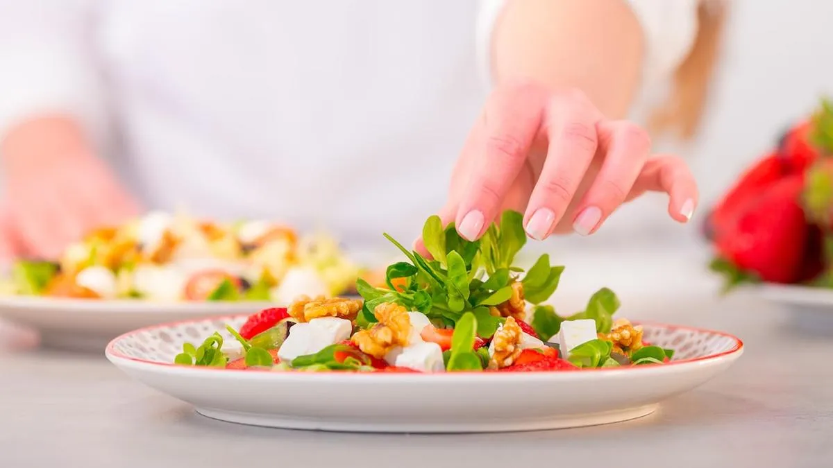 Descubre 5 alimentos antiinflamatorios esenciales para mujeres mayores de 50 años. Descubre 5 alimentos antiinflamatorios esenciales para mujeres mayores de 50 años.