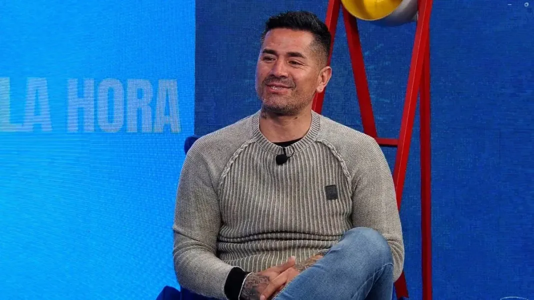 Kike Acuña comparte su emoción por Fiebre de Baile y su número favorito. Kike Acuña comparte su emoción por Fiebre de Baile y su número favorito.