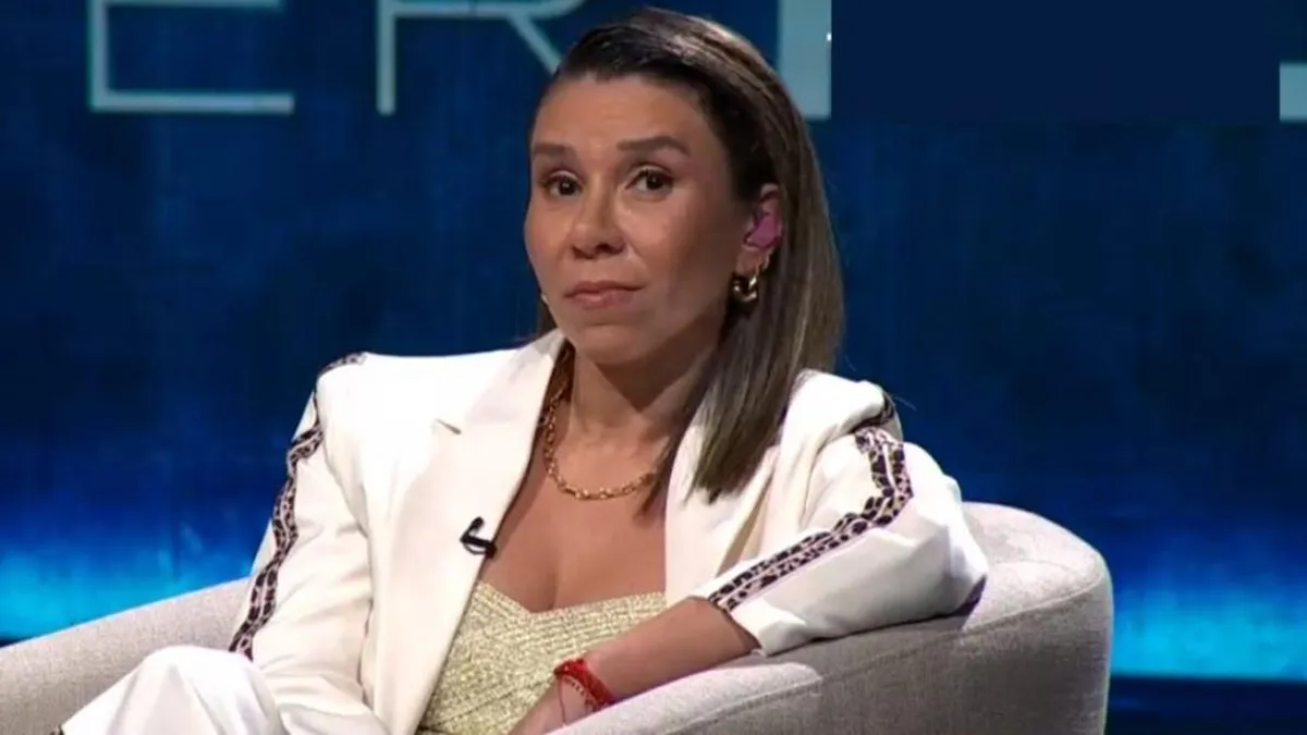 Cecilia Gutiérrez expone la identidad de la famosa grabada sin su consentimiento.