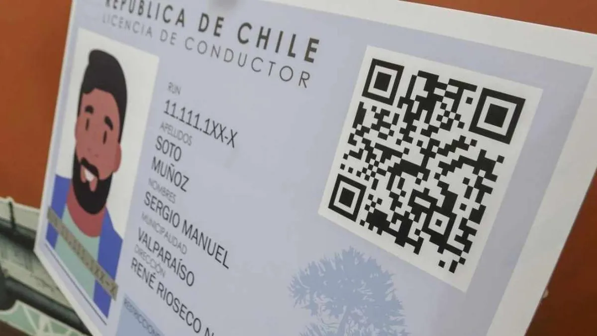 La nueva licencia de conducir digital inicia su funcionamiento en la RM este lunes.
