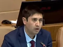 El diputado Miguel Ángel Calisto busca su candidatura al Senado con audaces estrategias.