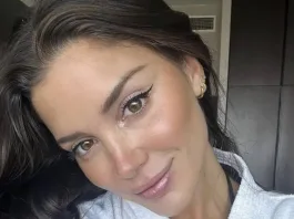 Cata Vallejos responde a insultos en redes sociales con contundencia y firmeza.