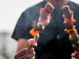 Descubre el origen y la fecha del esperado ’18 Chico’ en nuestra nueva publicación.