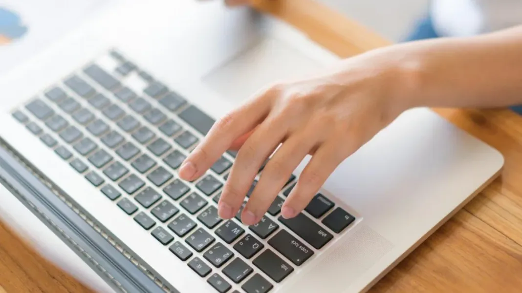 Consulta si estás en Dicom y verifica tus deudas en el boletín comercial. Consulta si estás en Dicom y verifica tus deudas en el boletín comercial.