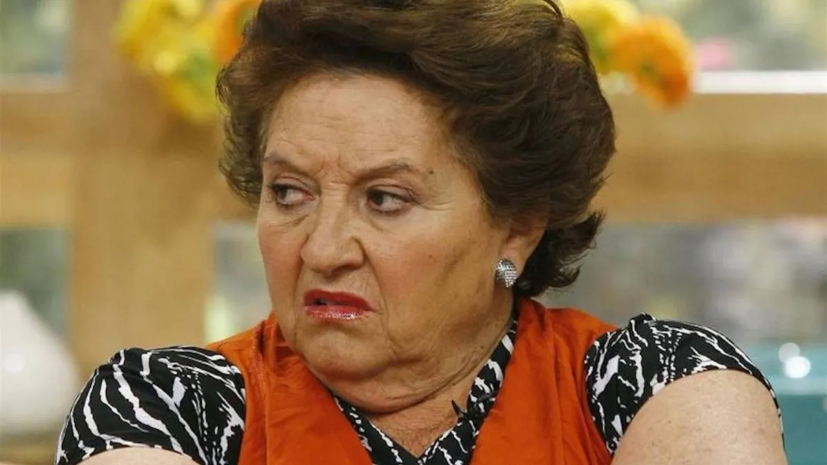 La Dra. Cordero critica fuertemente a Eduardo Artés por sus comentarios sobre Kast. La Dra. Cordero critica fuertemente a Eduardo Artés por sus comentarios sobre Kast.