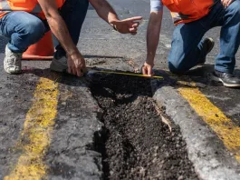 La diputada Yeomans presenta iniciativa para mejorar calles y avenidas en la ciudad.