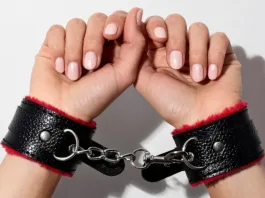 Francia condenada por permitir contrato de sadomasoquismo que llevó a una mujer al psiquiátrico.