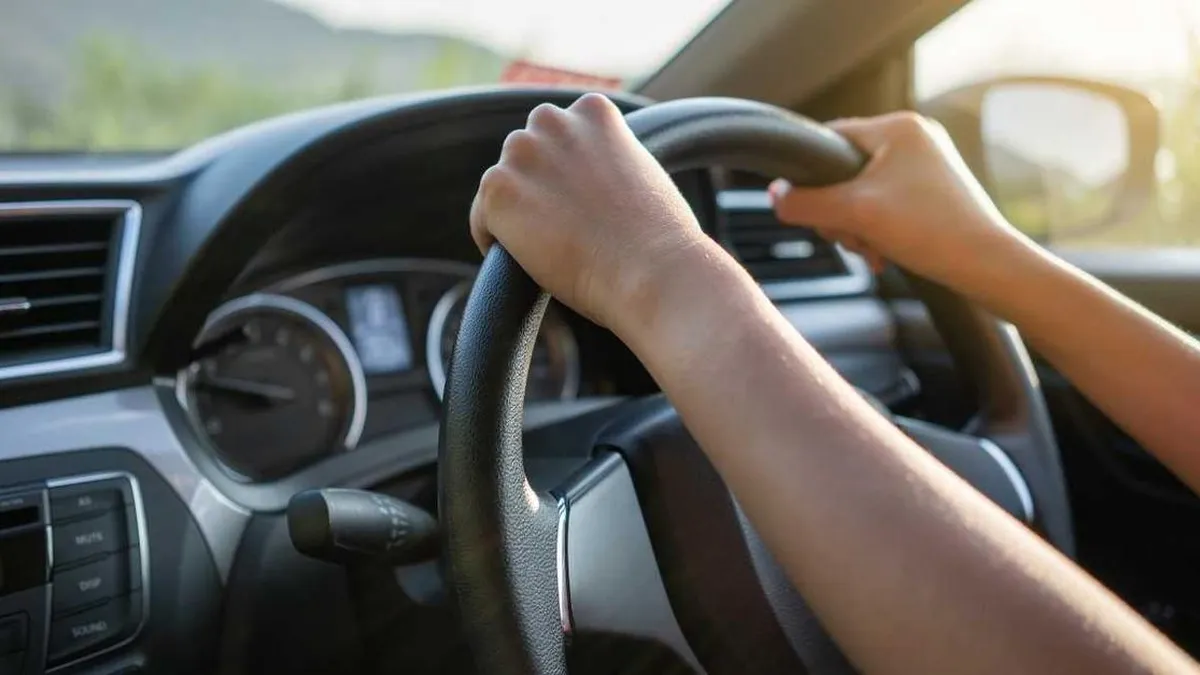 Descubre si necesitas actualizar tu licencia con la nueva versión digital. Descubre si necesitas actualizar tu licencia con la nueva versión digital.