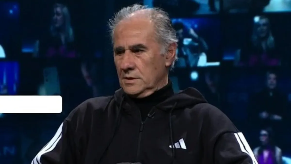 El padre del 'Mago' Valdivia habla sobre su difícil situación económica y familiar.