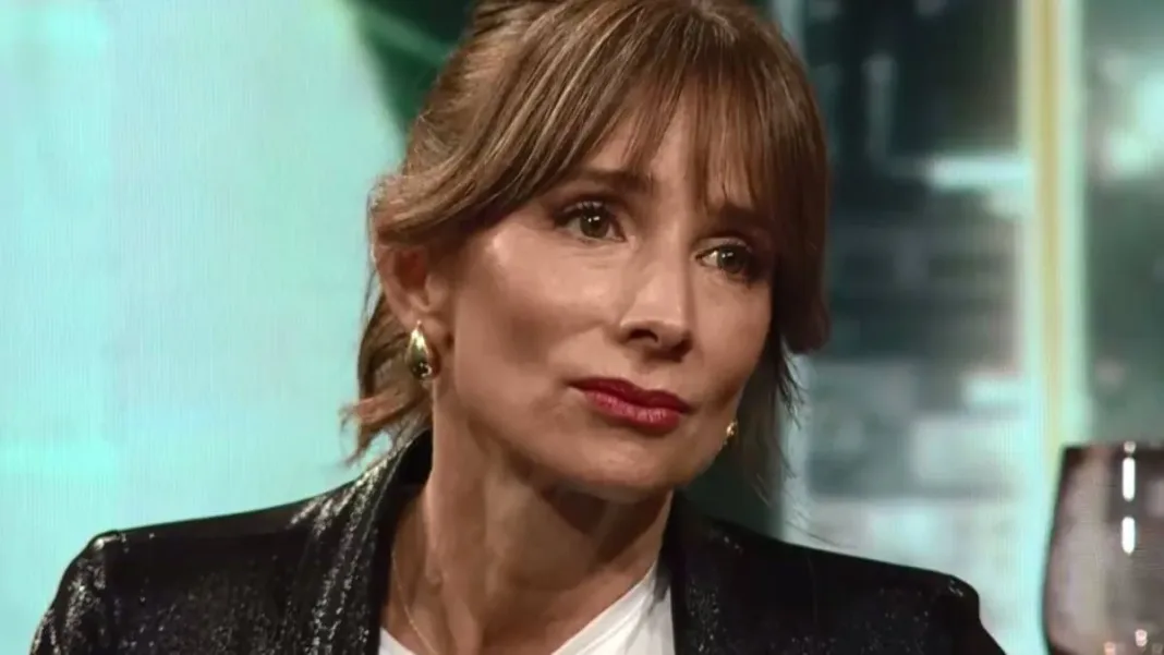María José Prieto critica a Raffaella Di Girolamo por su tendencia a la mentira. María José Prieto critica a Raffaella Di Girolamo por su tendencia a la mentira.