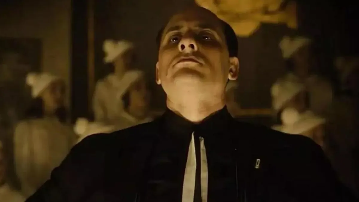 Explora el legado de Mussolini: caos