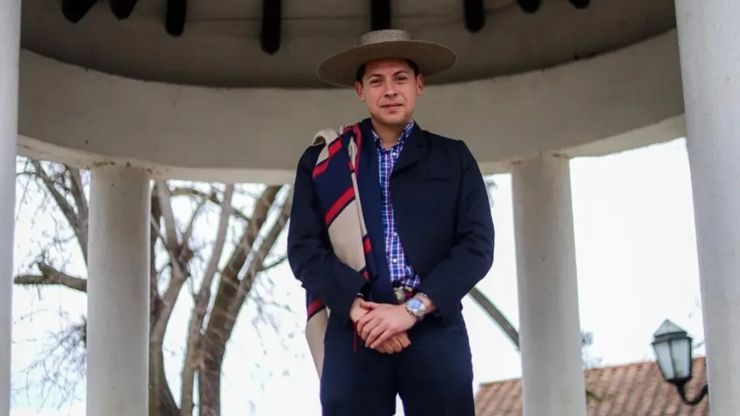 Concejales de Vichuquén discuten sanciones tras detención del alcalde.