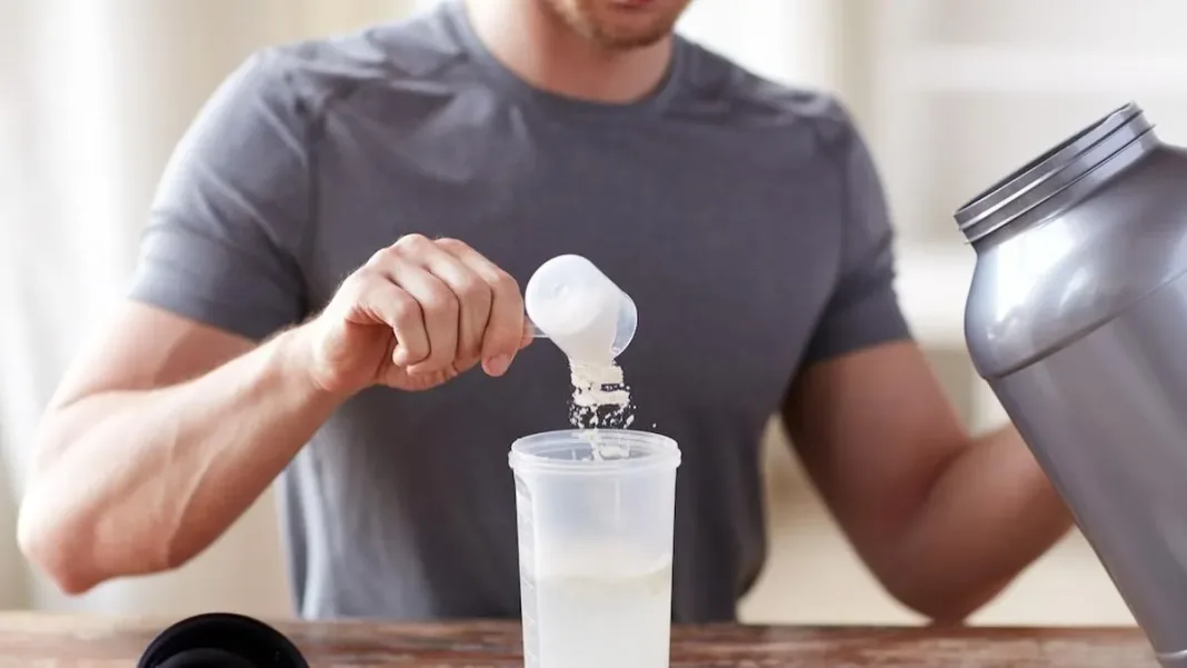 El exceso de proteínas puede disminuir la testosterona masculina hasta un 30%.