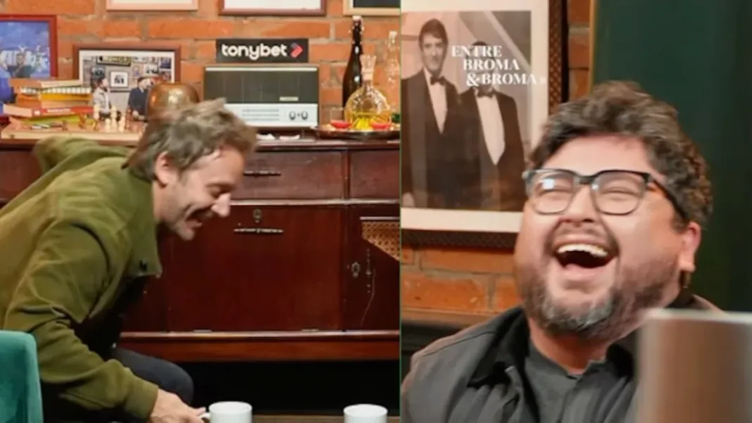 Luis Slimming bromea sobre su invitación a Benjamín Vicuña en una divertida entrevista. Luis Slimming bromea sobre su invitación a Benjamín Vicuña en una divertida entrevista.