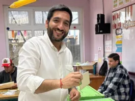 Concejal de Los Lagos denuncia agresión durante votaciones; ambos fueron detenidos.