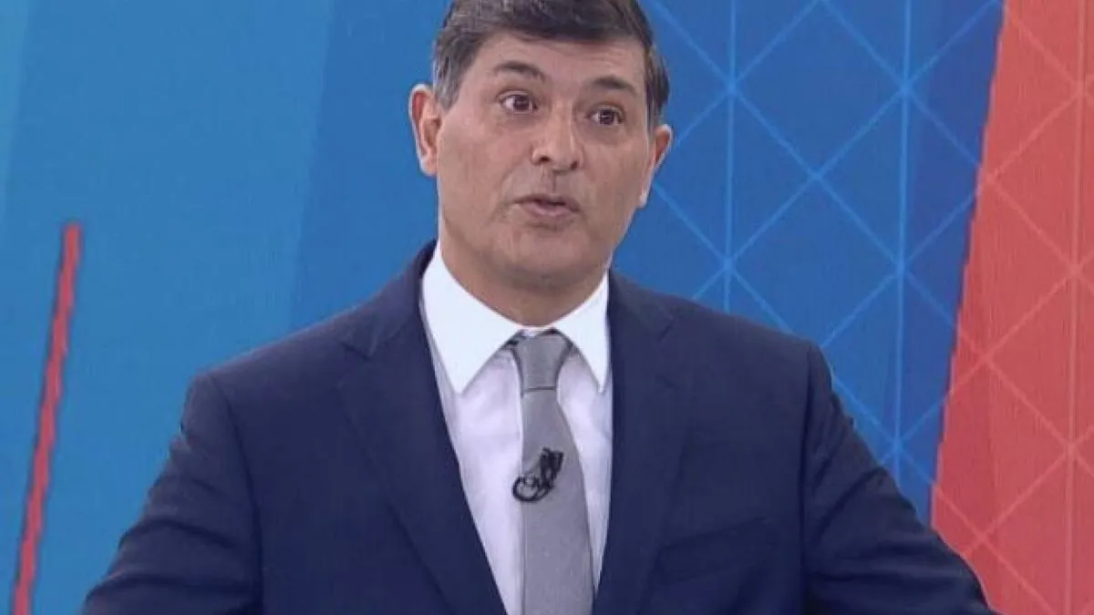 Franco Parisi elige entre Jeannette Jara y Kast este domingo. Tú decides. Franco Parisi elige entre Jeannette Jara y Kast este domingo. Tú decides.