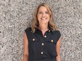 Monserrat Álvarez se desmaya durante la cobertura electoral y es llevada a clínica.