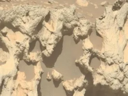 El rover Perseverance descubre un misterioso objeto marciano de origen extraterrestre.