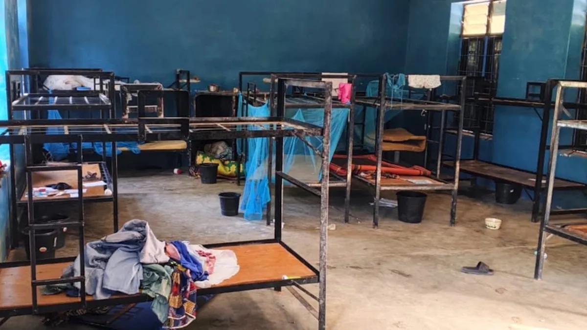 50 alumnos logran escapar del secuestro en Nigeria; 253 siguen en cautiverio.