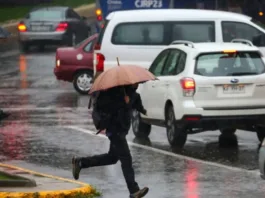Descubre las comunas de Santiago que recibirán lluvia este jueves.