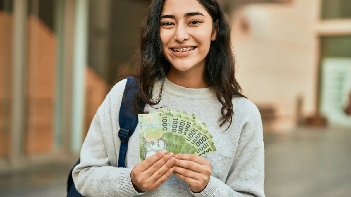 Bono Graduación 4° Medio: Beneficiarios y fechas de pago explicadas. Bono Graduación 4° Medio: Beneficiarios y fechas de pago explicadas.
