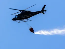Alerta Roja en Isla de Pascua por incendio forestal que amenaza la zona.